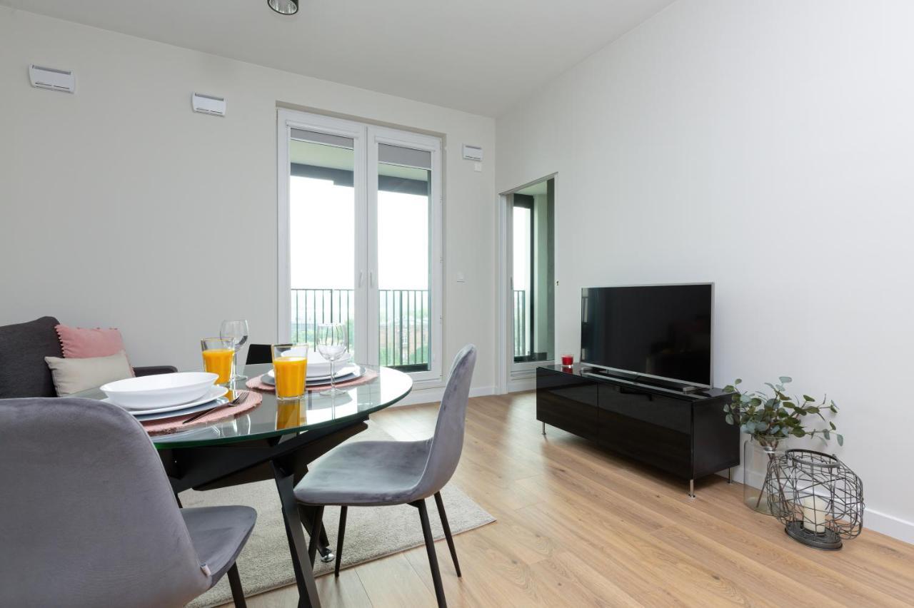 Apartments Business Center Wola Ordona By Renters Warsaw Exterior photo